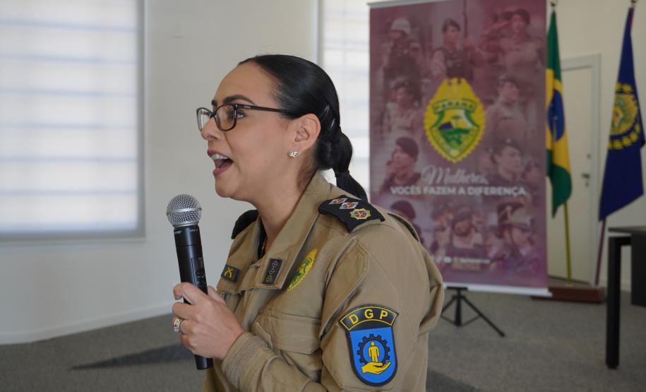 PMPR promove encontro “Chá de Rosas” e debate identidade feminina entre policiais militares