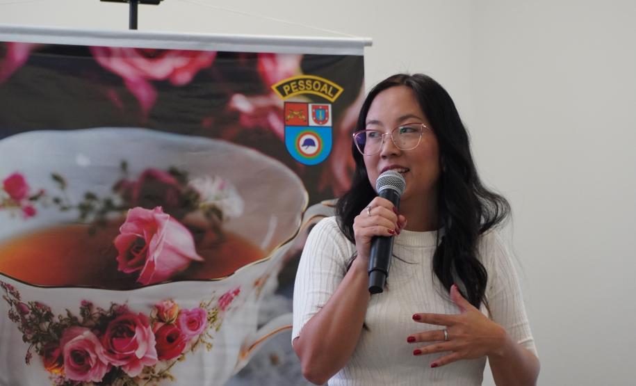 PMPR promove encontro “Chá de Rosas” e debate identidade feminina entre policiais militares