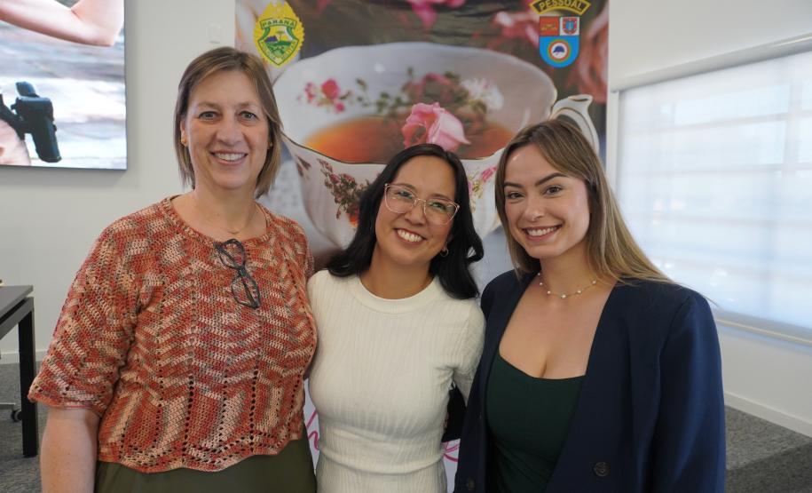 PMPR promove encontro “Chá de Rosas” e debate identidade feminina entre policiais militares