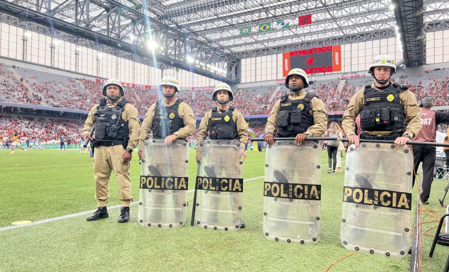 A atuação da PMPR teve início ainda nas primeiras horas da manhã, com reforço no policiamento desde as 8h até as 22H