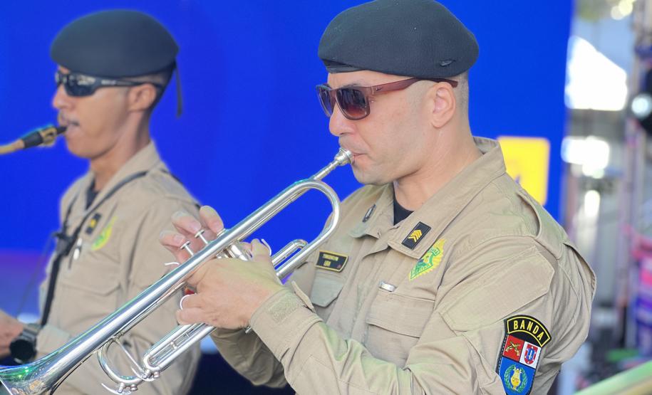 A participação reforça o papel da Polícia Militar do Paraná (PMPR) para além da segurança pública, atuando também como agente de integração social e cultural