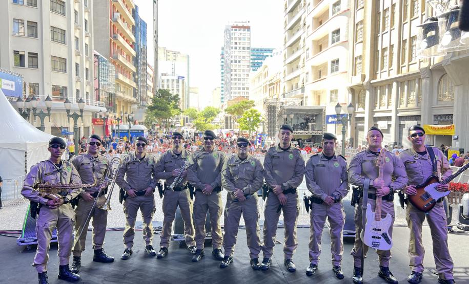 A participação reforça o papel da Polícia Militar do Paraná (PMPR) para além da segurança pública, atuando também como agente de integração social e cultural