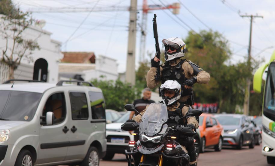 A atuação da PMPR teve início ainda nas primeiras horas da manhã, com reforço no policiamento desde as 8h até as 22H