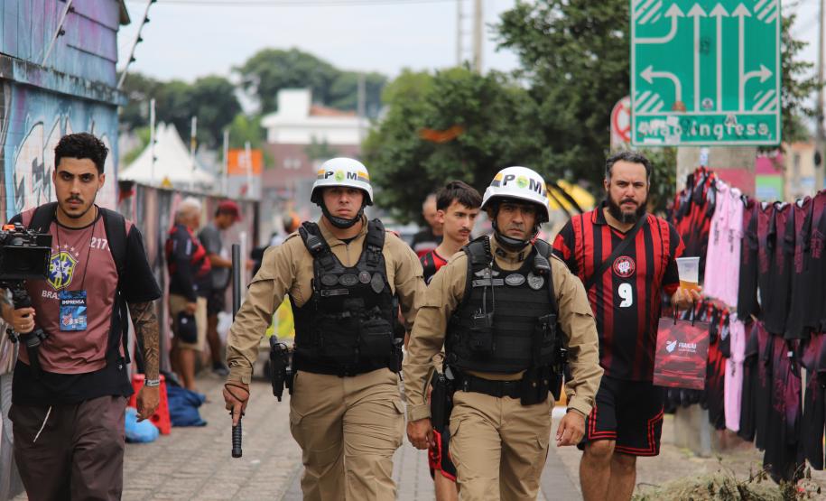 A atuação da PMPR teve início ainda nas primeiras horas da manhã, com reforço no policiamento desde as 8h até as 22H