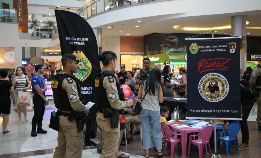 PMPR e Forças de Segurança Intensificam Ações de Proteção à Mulher durante evento da SESP no Shopping Estação