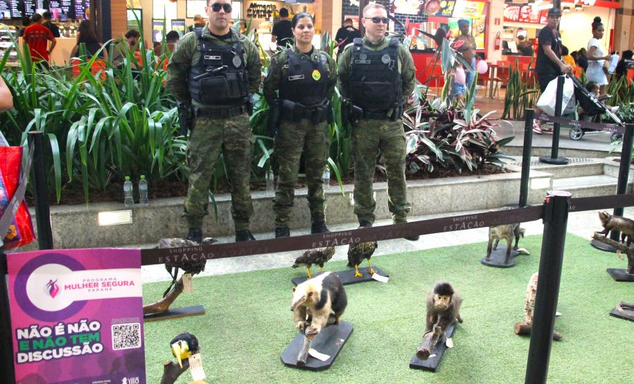 PMPR e Forças de Segurança Intensificam Ações de Proteção à Mulher durante evento da SESP no Shopping Estação