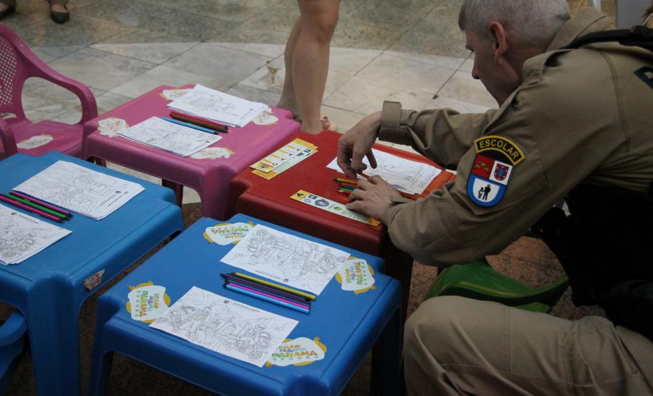 PMPR e Forças de Segurança Intensificam Ações de Proteção à Mulher durante evento da SESP no Shopping Estação