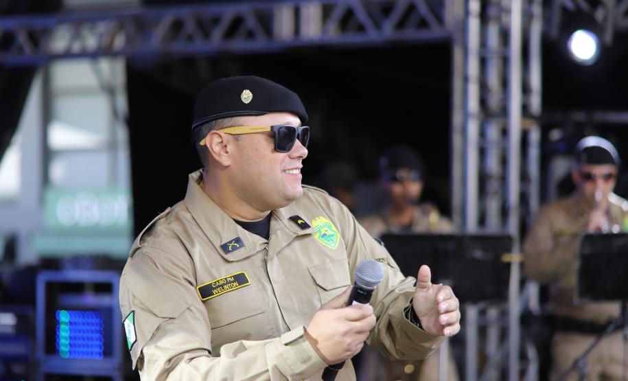 A participação reforça o papel da Polícia Militar do Paraná (PMPR) para além da segurança pública, atuando também como agente de integração social e cultural