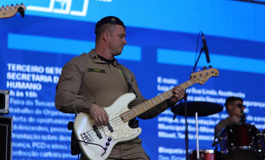 A participação reforça o papel da Polícia Militar do Paraná (PMPR) para além da segurança pública, atuando também como agente de integração social e cultural