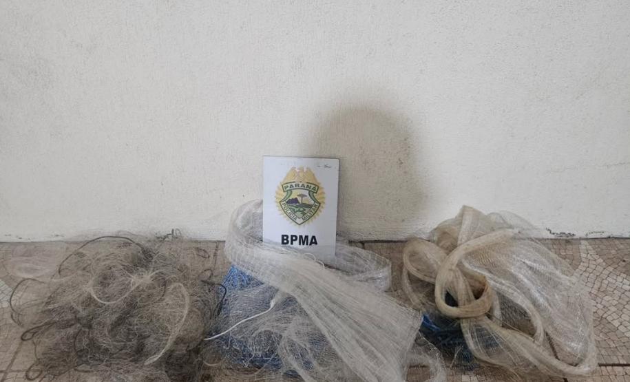 PMPR prende seis pessoas em Pinhão e apreende 92,6 kg de dourado, embarcações e arma de fogo em área proibida