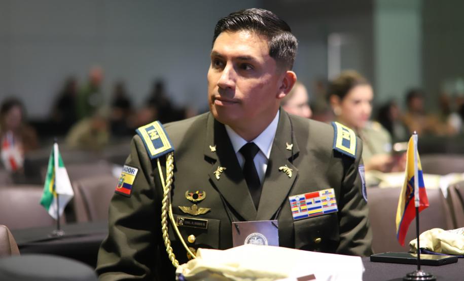 O evento reúne mais de 100 delegações, representando 23 países e 23 estados brasileiros