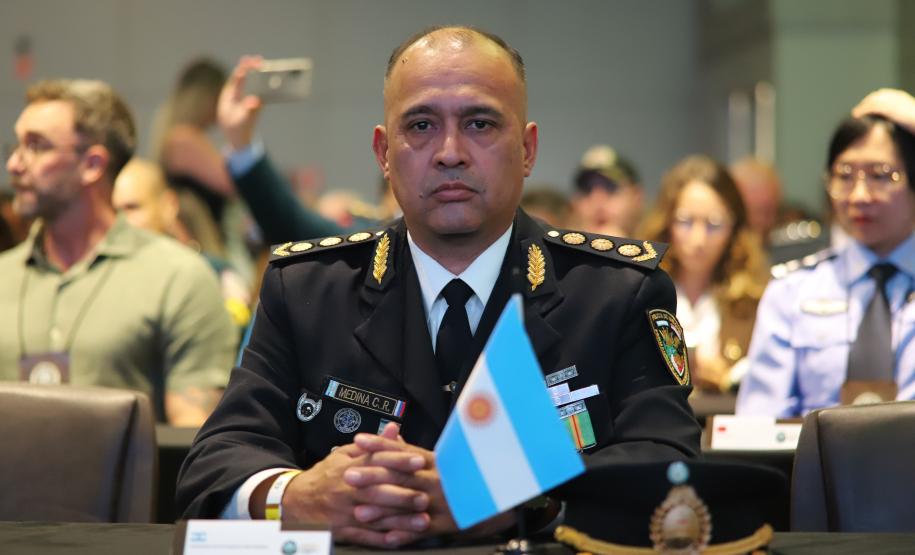 O evento reúne mais de 100 delegações, representando 23 países e 23 estados brasileiros