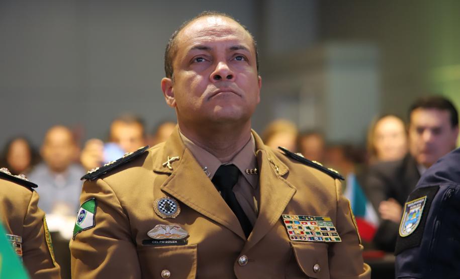 O evento reúne mais de 100 delegações, representando 23 países e 23 estados brasileiros