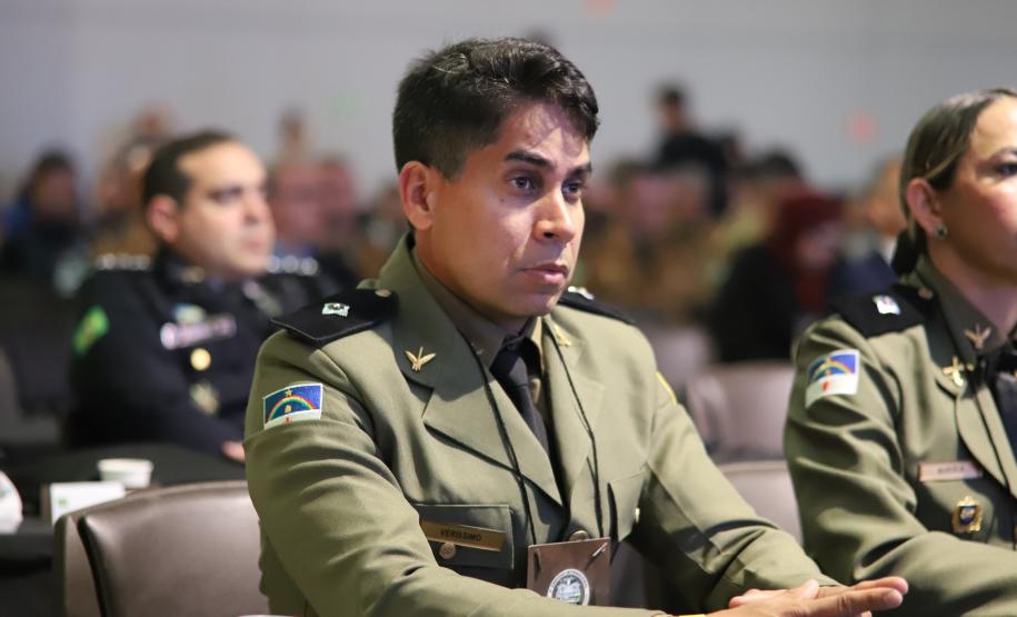 O evento reúne mais de 100 delegações, representando 23 países e 23 estados brasileiros