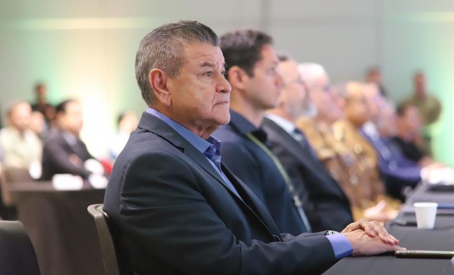 O evento reúne mais de 100 delegações, representando 23 países e 23 estados brasileiros