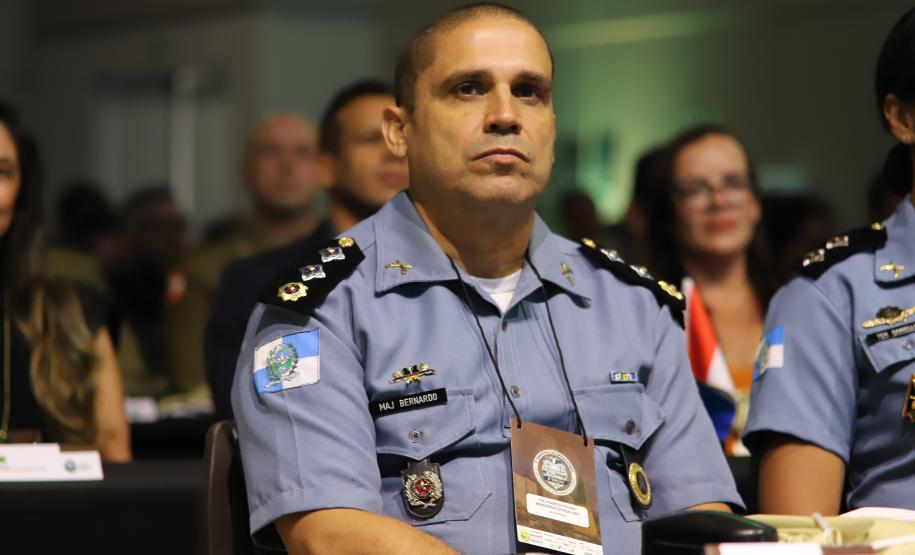 O evento reúne mais de 100 delegações, representando 23 países e 23 estados brasileiros