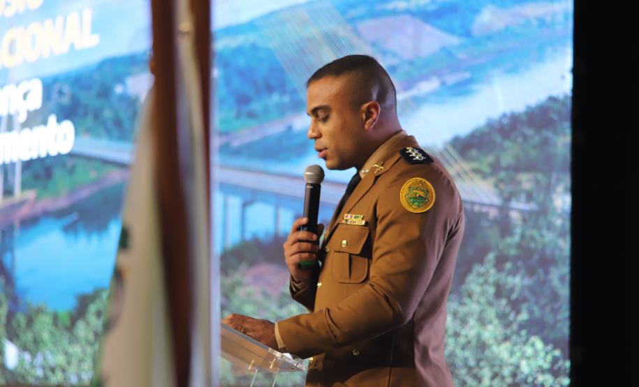 O evento reúne mais de 100 delegações, representando 23 países e 23 estados brasileiros