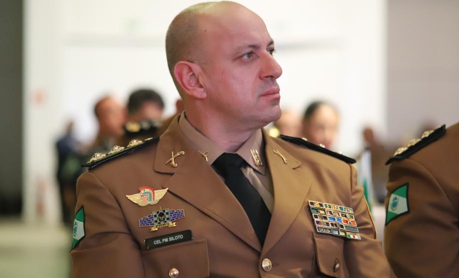 O evento reúne mais de 100 delegações, representando 23 países e 23 estados brasileiros