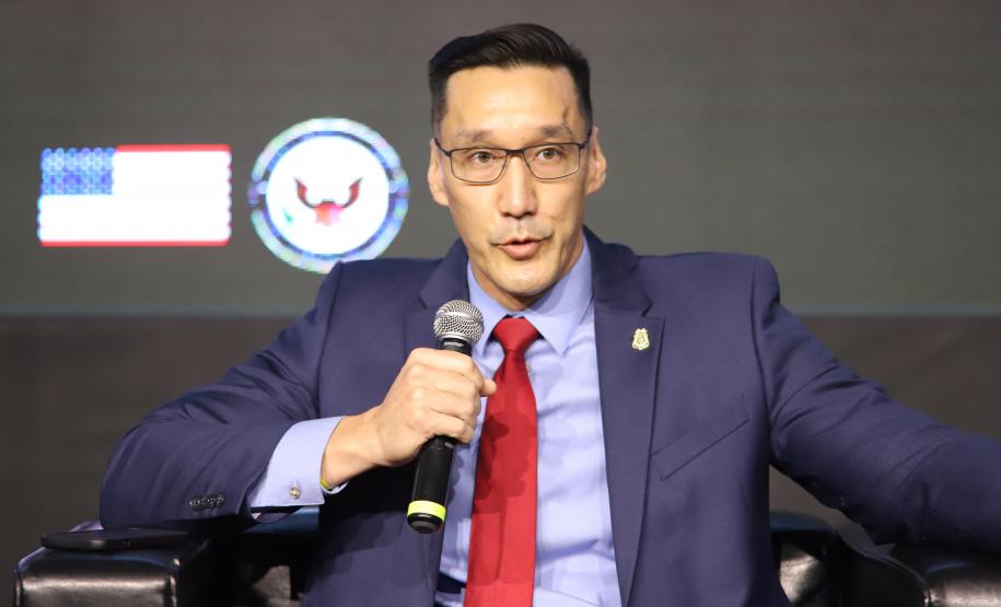 Ao longo do dia, o simpósio reforçou seu caráter internacional, promovendo a troca de experiências entre profissionais de diferentes países