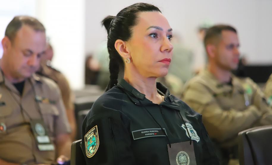 Ao longo do dia, o simpósio reforçou seu caráter internacional, promovendo a troca de experiências entre profissionais de diferentes países