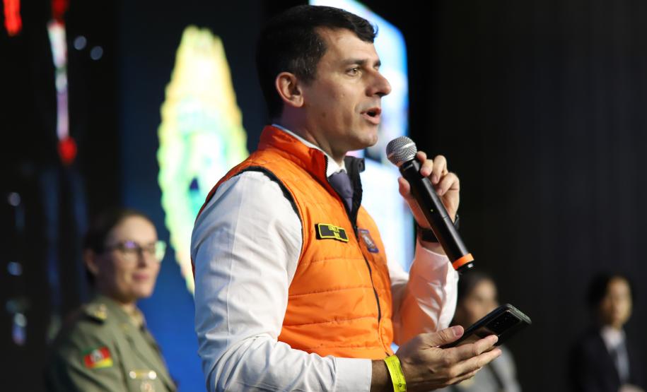 Ao longo do dia, o simpósio reforçou seu caráter internacional, promovendo a troca de experiências entre profissionais de diferentes países