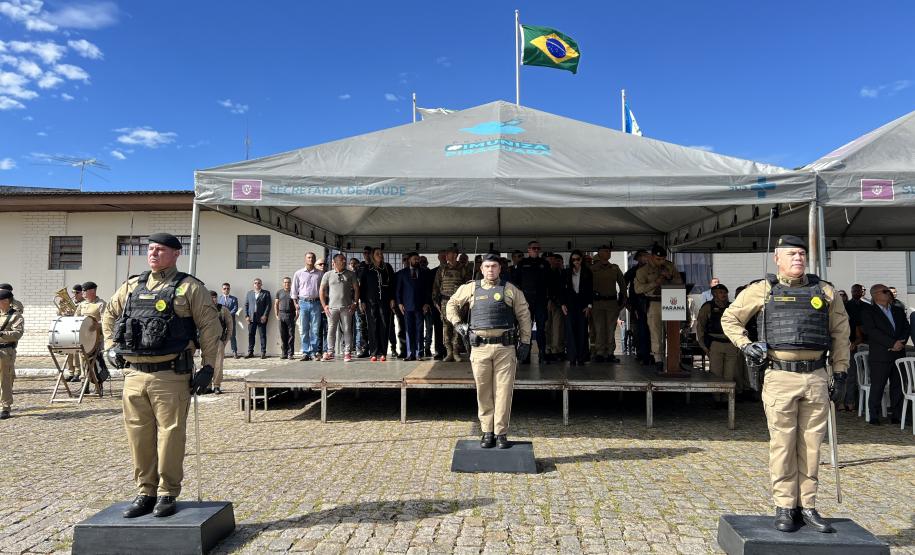 O ato marcou a entrega do comando do tenente-coronel Luiz Alexandre Murbach Soares ao major Paulo Fernando Pires Ribeiro