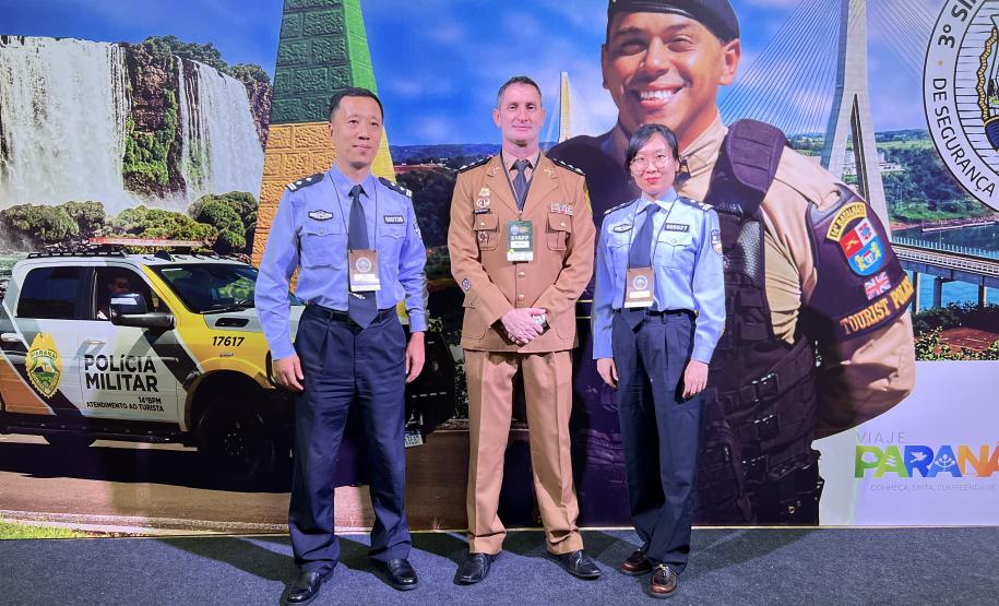 O evento reúne mais de 100 delegações, representando 23 países e 23 estados brasileiros