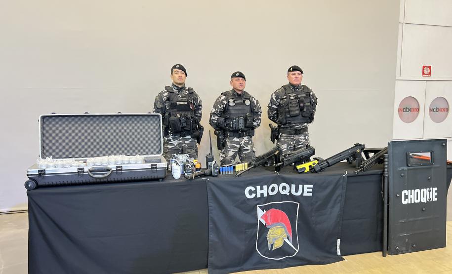 Ao longo do dia, o simpósio reforçou seu caráter internacional, promovendo a troca de experiências entre profissionais de diferentes países