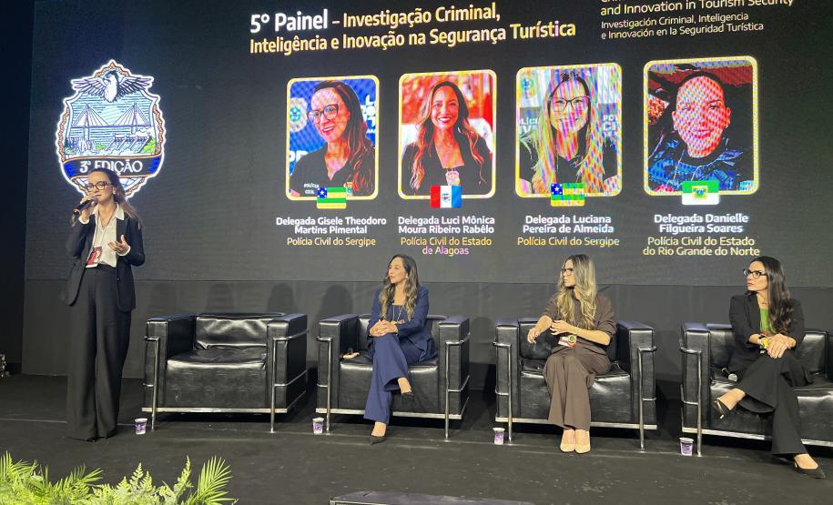 Ao longo do dia, o simpósio reforçou seu caráter internacional, promovendo a troca de experiências entre profissionais de diferentes países