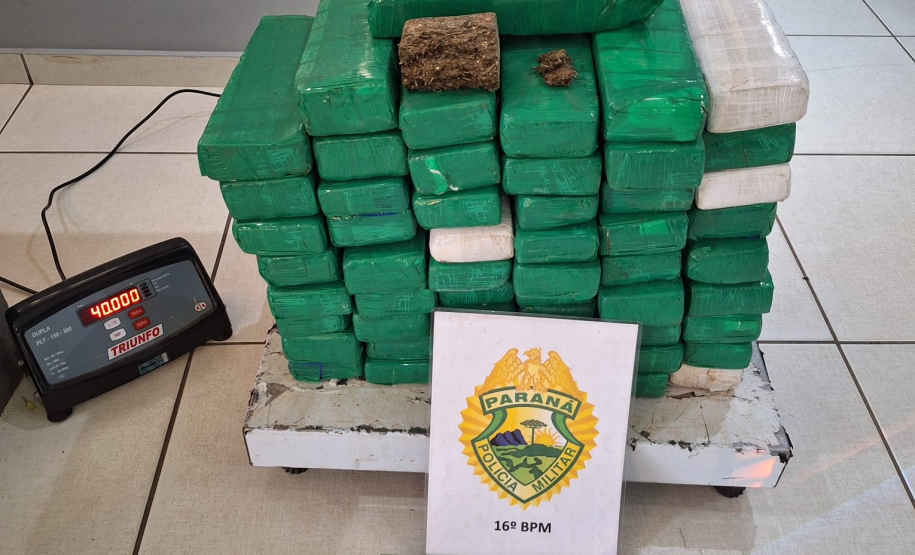 PMPR apreende 40 kg de maconha e prende homem durante cumprimento de mandado em Guarapuava