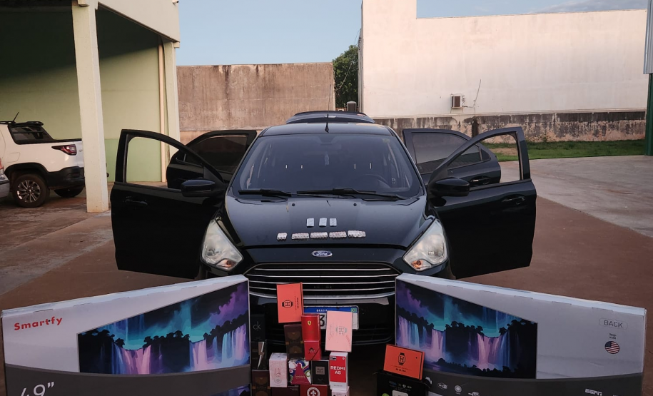 PMPR apreende medicamentos e produtos contrabandeados em Perobal