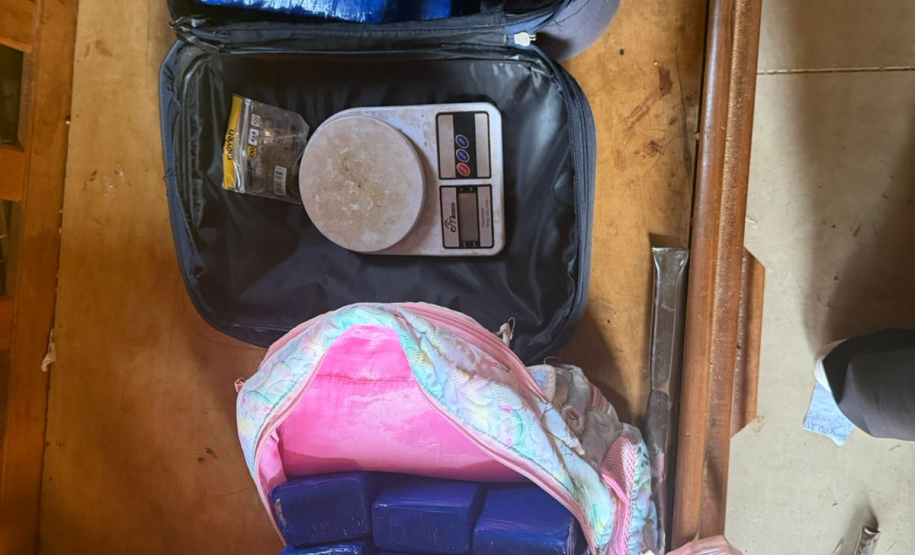 PMPR apreende mais de 12 kg de maconha e aciona Conselho Tutelar após abandono de crianças em Londrina