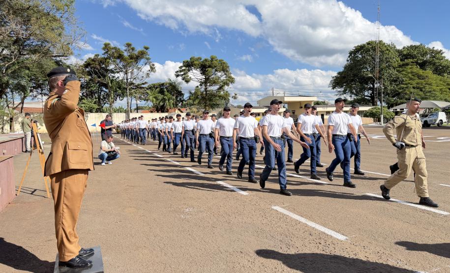 A Polícia Militar do Paraná (PMPR) realizou, na tarde desta quarta-feira (27), a solenidade de entrega de comando do 15º Batalhão de Polícia Militar (15º BPM)