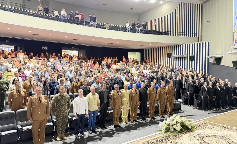 Durante a solenidade, foram entregues a Medalha “Guardião do Norte Pioneiro” e a Medalha Policial Militar
