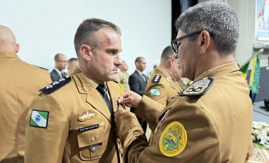 Durante a solenidade, foram entregues a Medalha “Guardião do Norte Pioneiro” e a Medalha Policial Militar