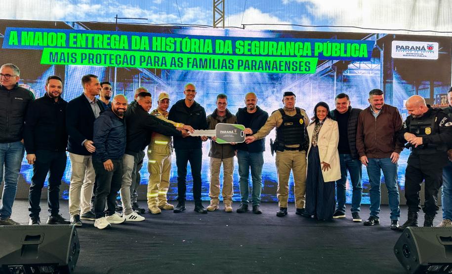 Entrega de viaturas São José dos Pinhais