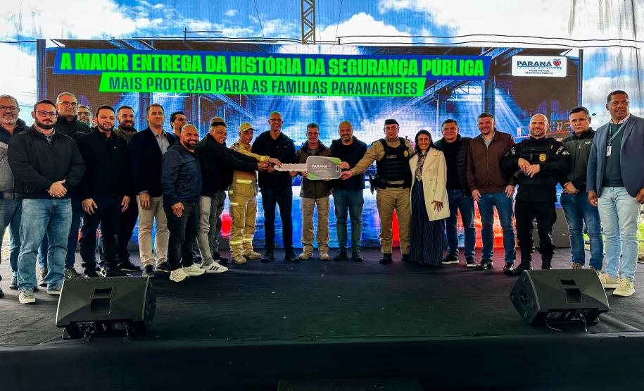 Entrega de viaturas São José dos Pinhais