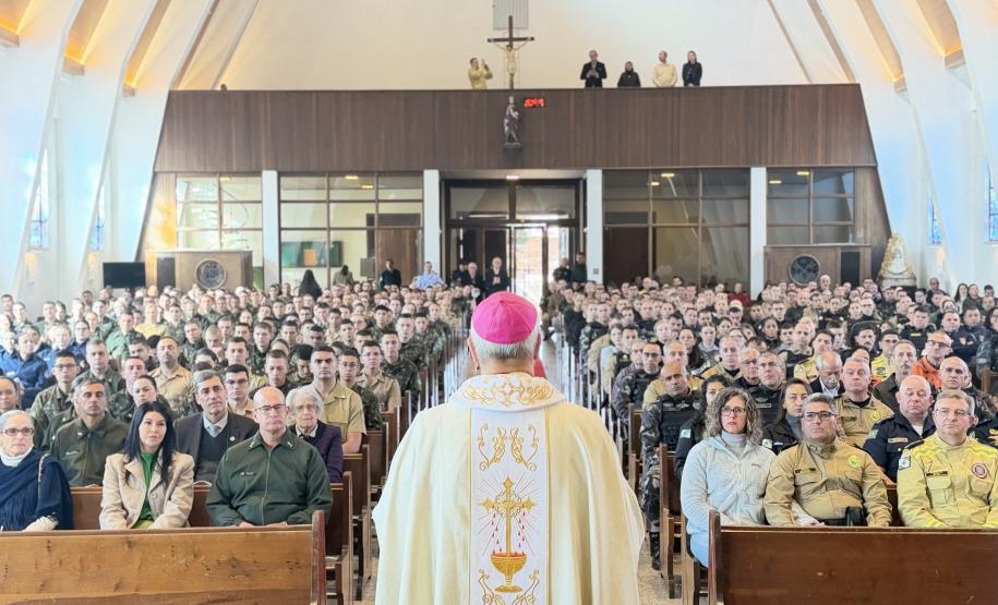 PMPR participa das celebrações da Páscoa dos Militares em Curitiba