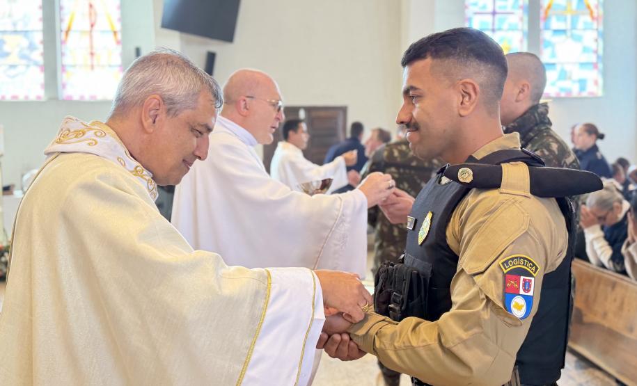 PMPR participa das celebrações da Páscoa dos Militares em Curitiba