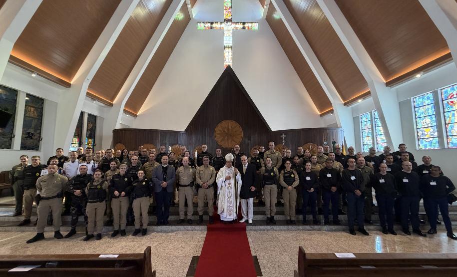 PMPR participa das celebrações da Páscoa dos Militares em Curitiba