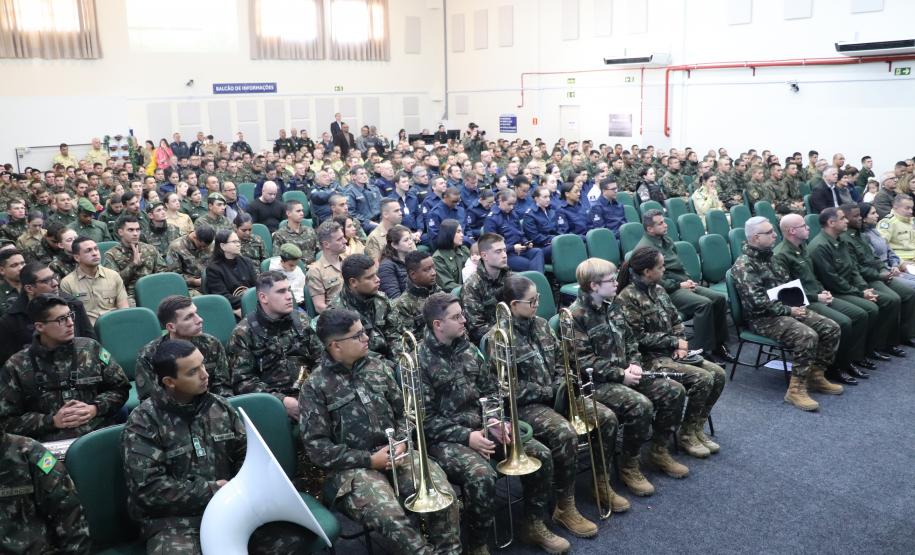 PMPR participa das celebrações da Páscoa dos Militares em Curitiba
