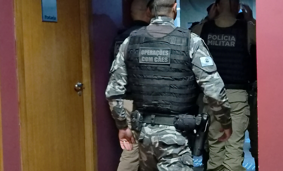 Operação integrada reúne forças de segurança e MPPR no cumprimento de 559 mandados contra facção criminosa