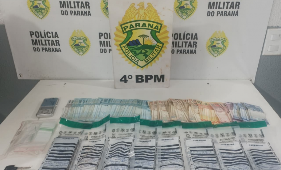 PMPR desarticula tráfico delivery e apreende R$ 10 mil em Maringá