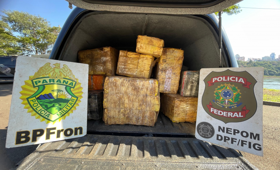 Mais de 2,6 toneladas de maconha são apreendidas em ações da PMPR no Oeste do Estado