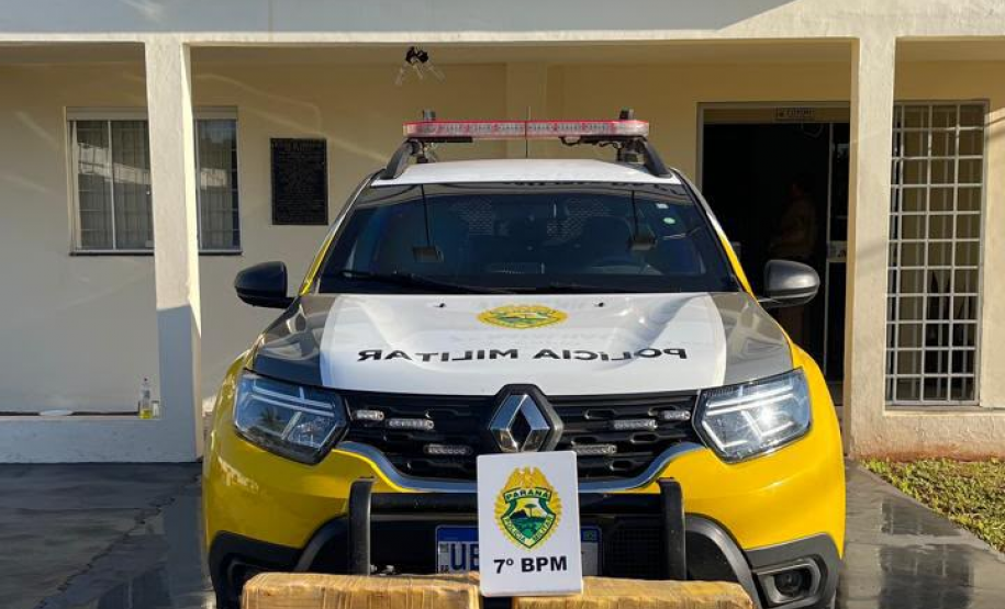 PMPR apreende mais de 72 quilos de maconha em veículo abandonado em Tapejara