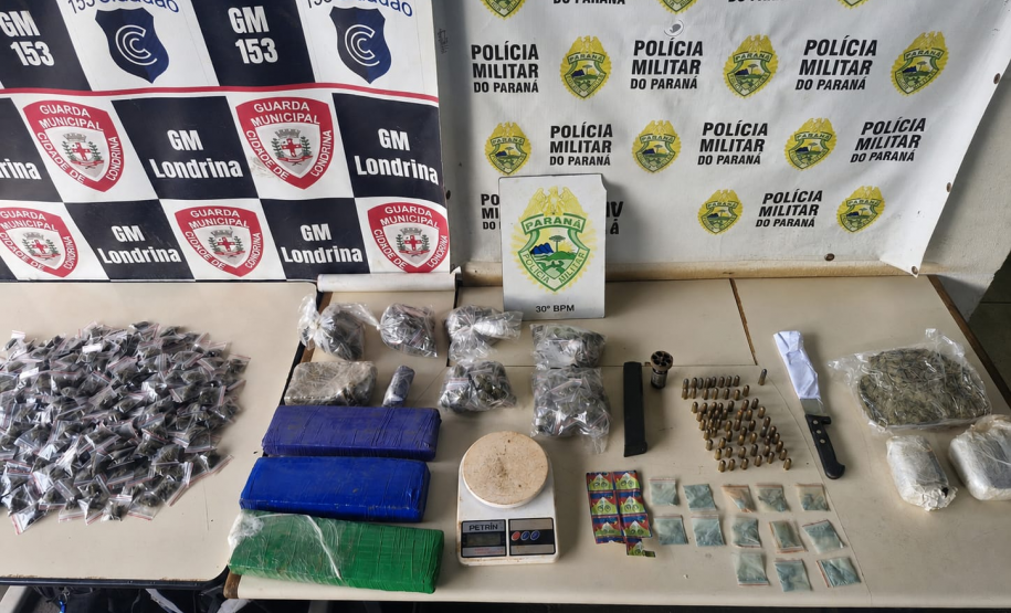 PMPR localiza barril enterrado com drogas e munições em Londrina