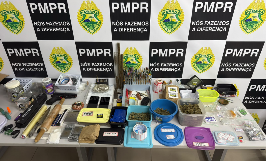 PMPR prende homem e apreende drogas e materiais utilizados no tráfico no Cajuru, em Curitiba