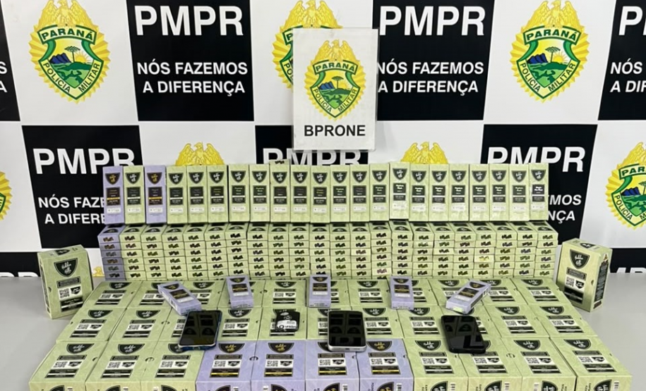 PMPR apreende 400 cigarros eletrônicos de maconha e detém suspeitos em Curitiba