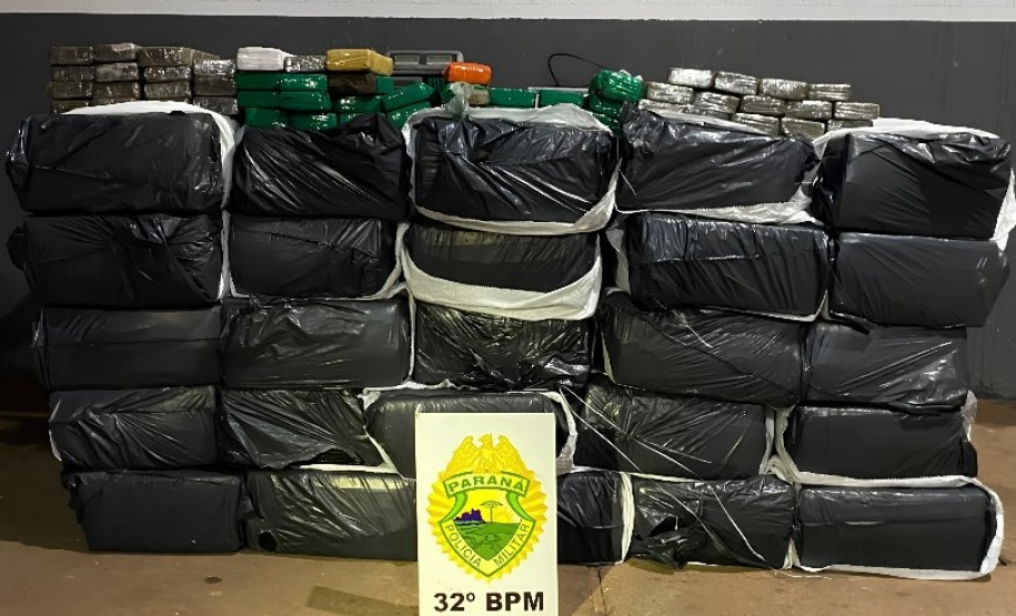 PMPR apreende 729 quilos de maconha em barracão comercial de Sarandi