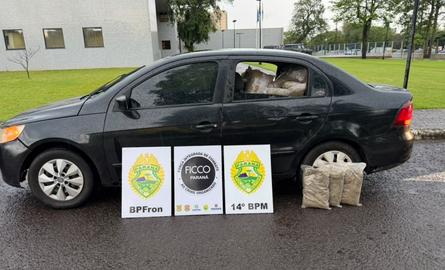 Omnis Fronteira: PMPR apreende 478 quilos de maconha e prende dois homens em Foz do Iguaçu